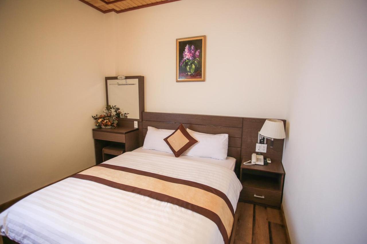 New Hampton Suits-Tam Xuan Centre Hotel Да Лат Екстериор снимка
