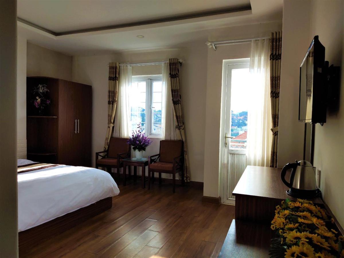 New Hampton Suits-Tam Xuan Centre Hotel Да Лат Екстериор снимка