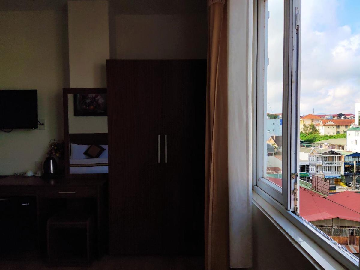 New Hampton Suits-Tam Xuan Centre Hotel Да Лат Екстериор снимка